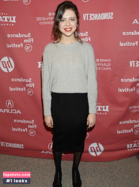 Bel Powley gallery photo #15