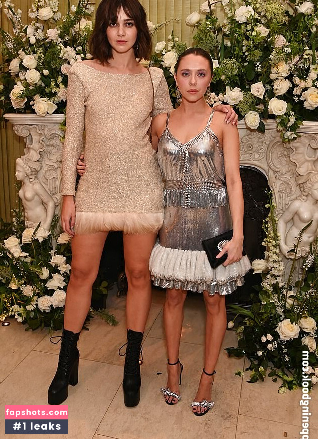 Bel Powley gallery photo #28