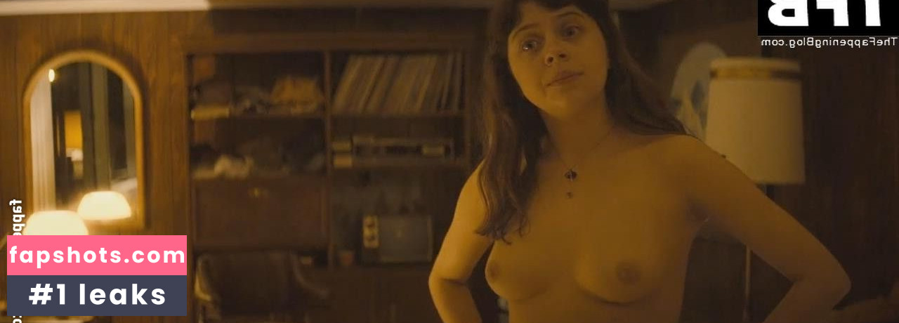 Bel Powley gallery photo #34