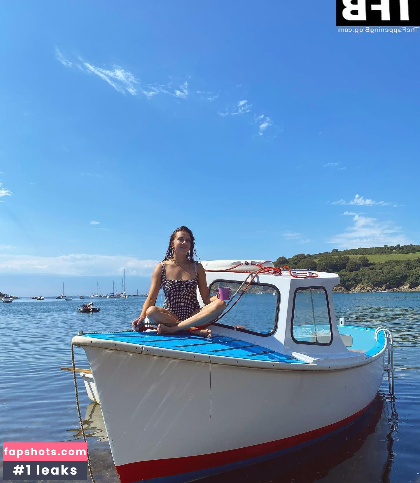 Bel Powley gallery photo #40