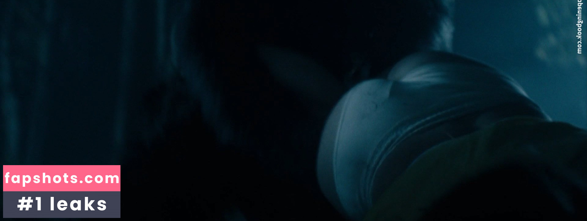 Bel Powley gallery photo #52