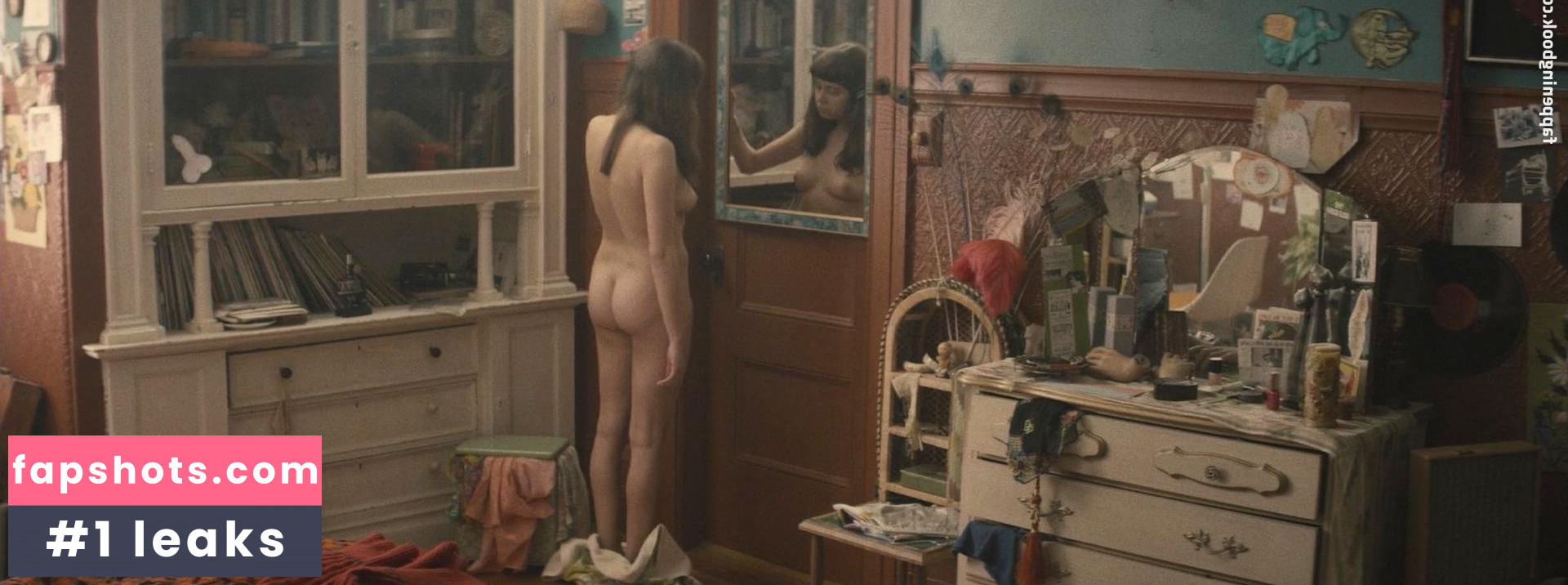 Bel Powley gallery photo #61