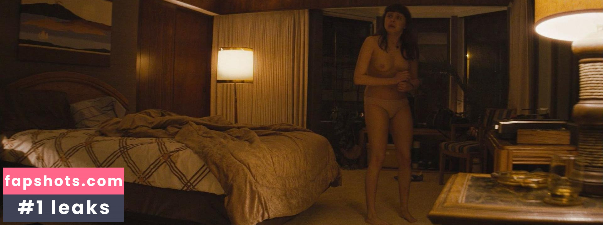 Bel Powley gallery photo #62