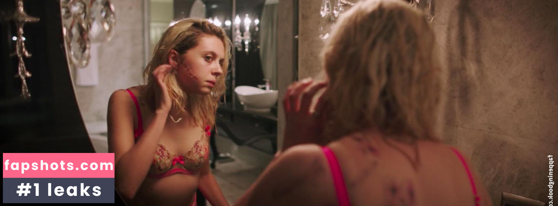 Bel Powley gallery photo #65