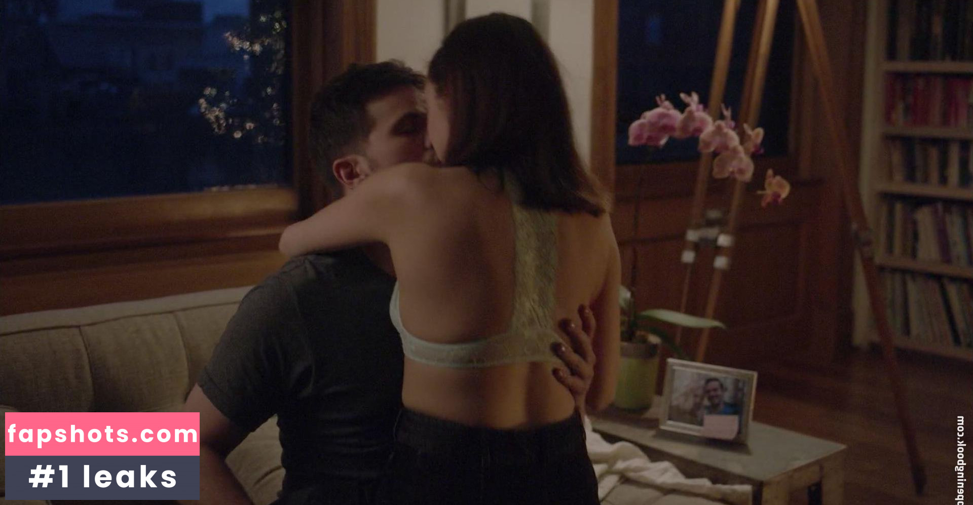 Bel Powley gallery photo #70