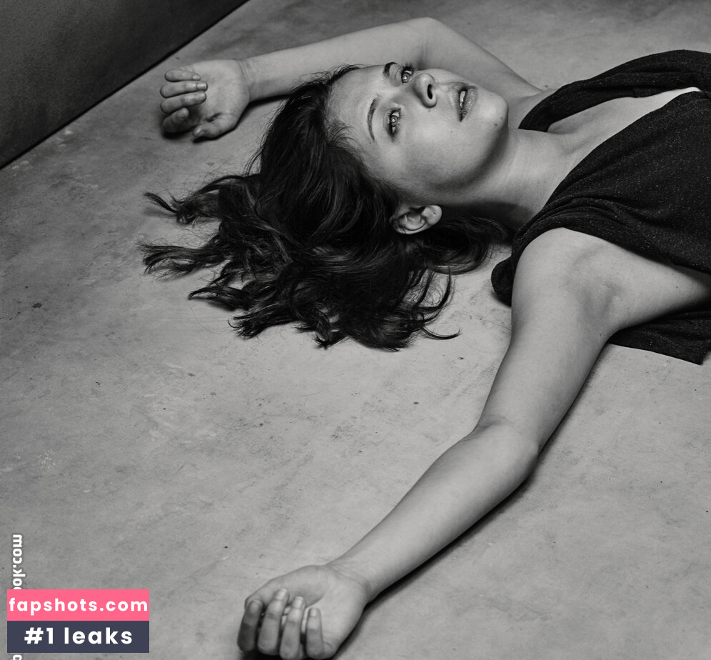 Bel Powley gallery photo #10