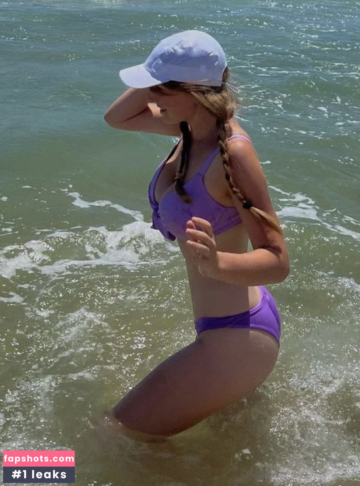 Bela S gallery photo #4