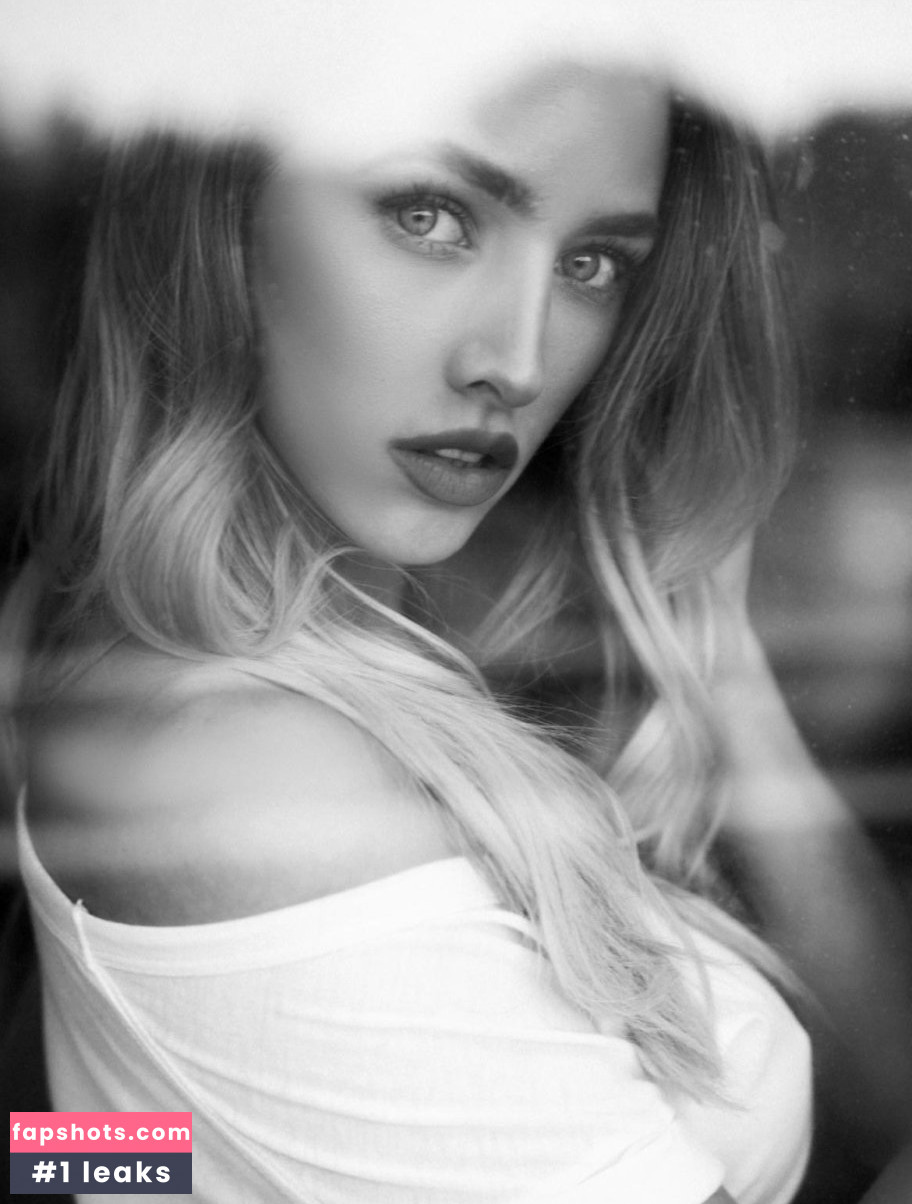 Belen Pouchan Nude Leaks OnlyFans Photos #9 - Fapshots