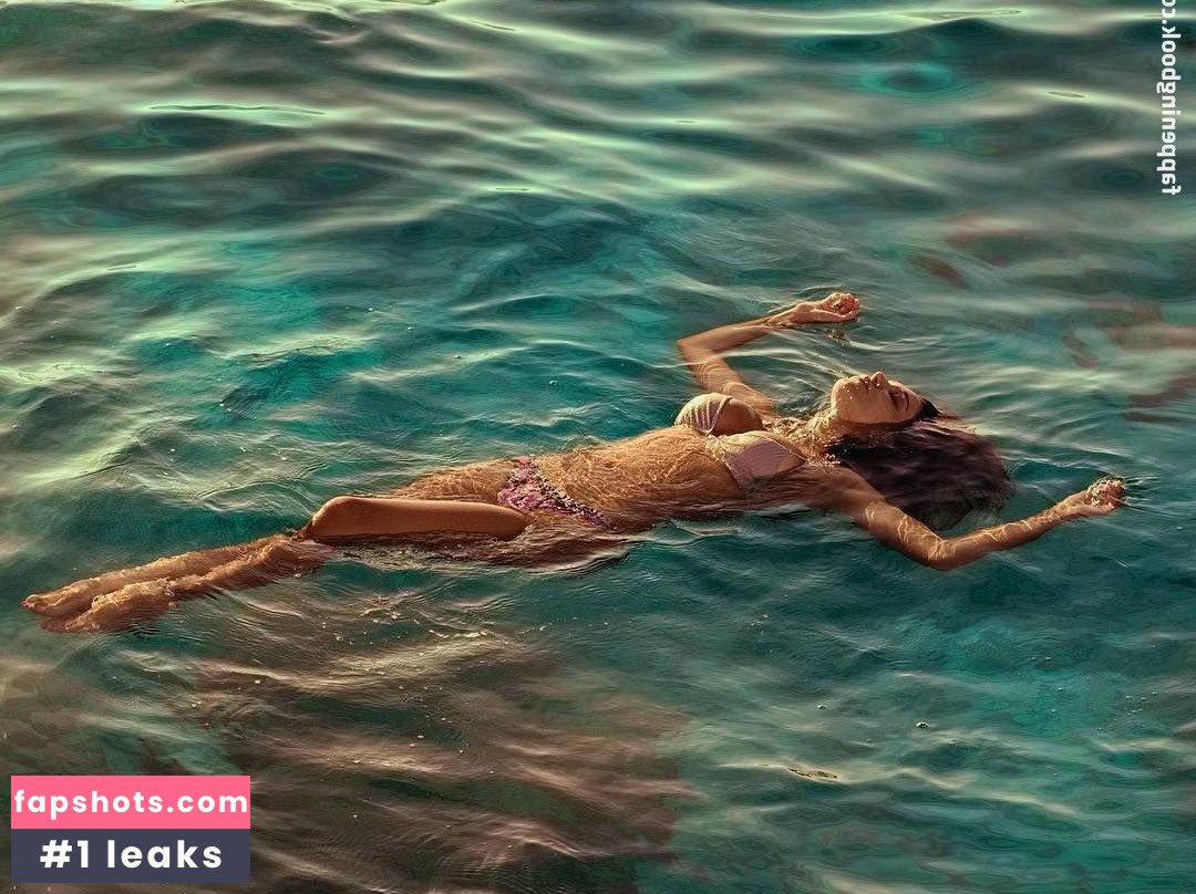 Belen Rodriguez Nahé úniky fotek pouze od fanoušků #376 - Fapshots