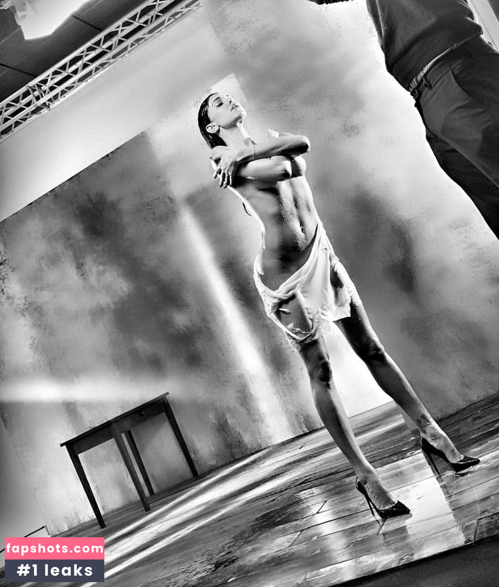 Belen Rodriguez Nahé úniky fotek pouze od fanoušků #394 - Fapshots