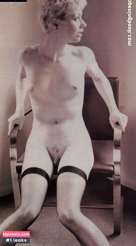 Belinda McClory Nude Leaks OnlyFans Photos #3 - LeakJerk