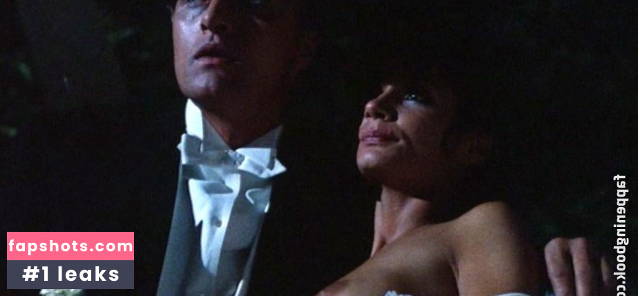 Belinda Meuldijk gallery photo #3