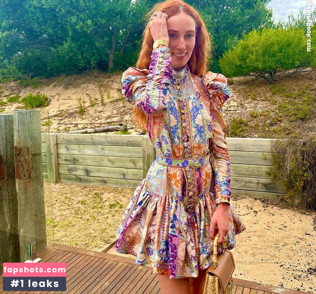 Belinda Vickers gallery photo #9