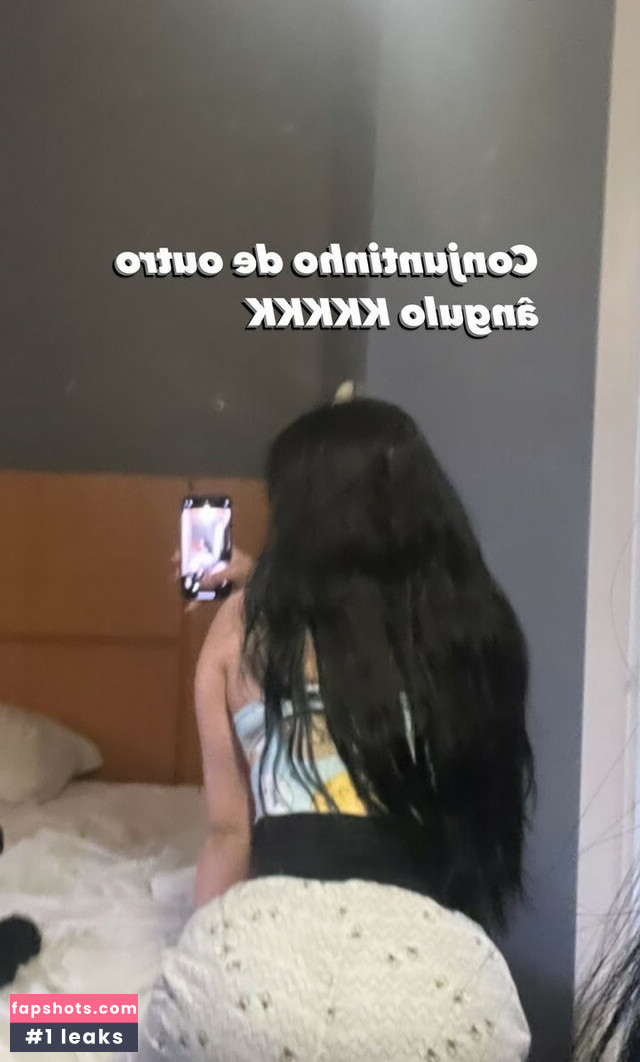 Bella Angel Dezoitou gallery photo #33