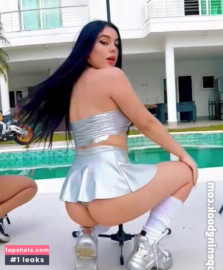 Bella Angel Dezoitou gallery photo #44