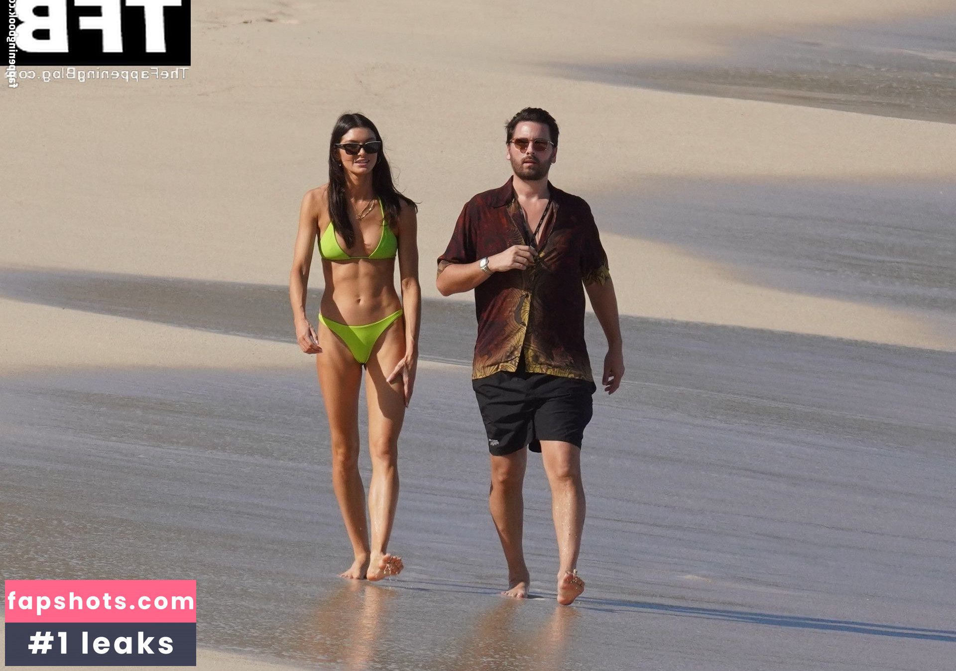 Bella Banos gallery photo #26