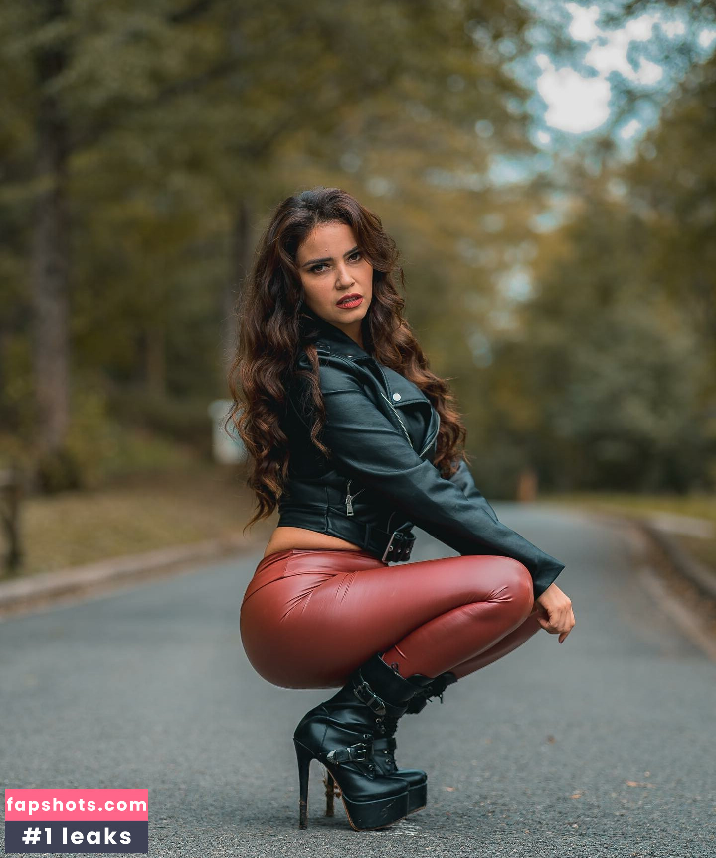 Bella_bellss2223 nude babe gallery