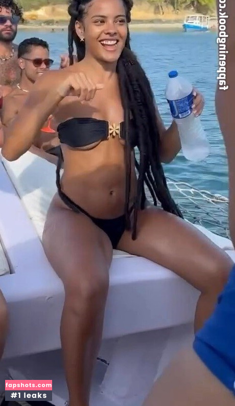 Bella Campos gallery photo #57