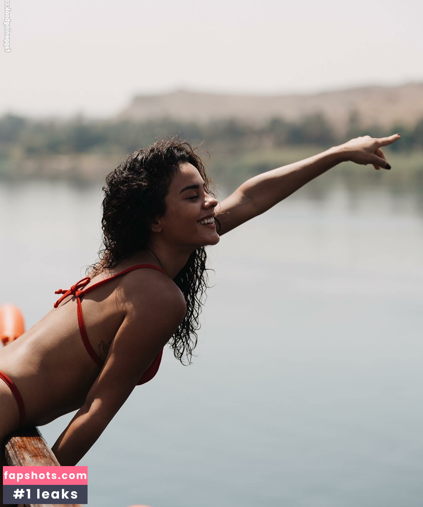 Bella Campos gallery photo #71