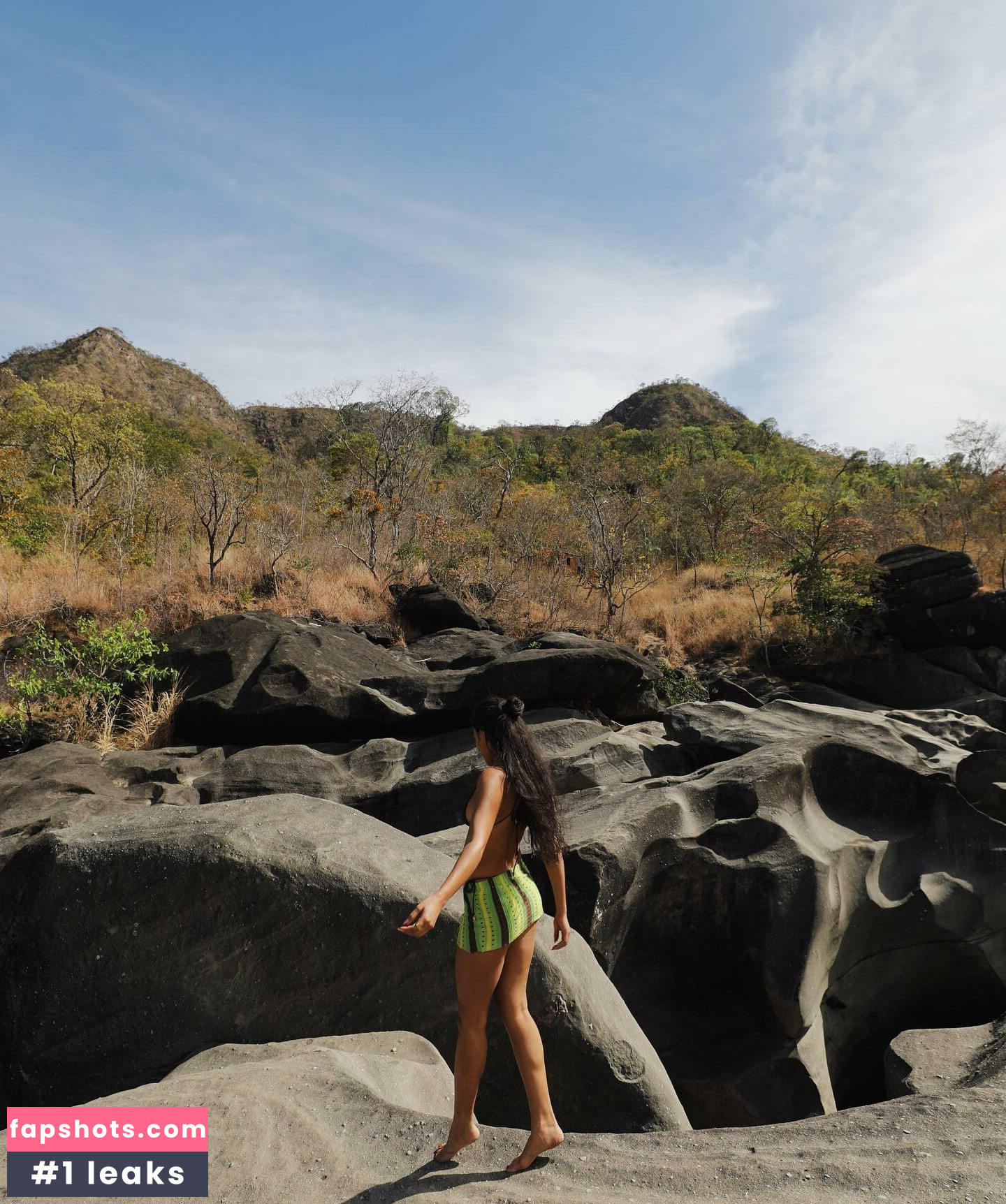 Bella Campos gallery photo #74