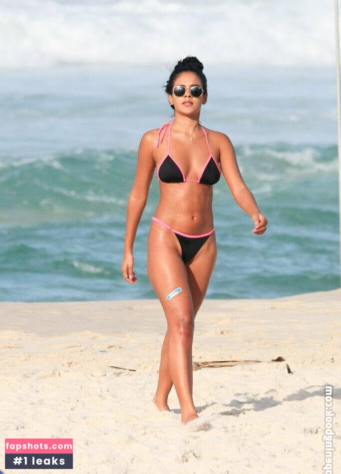 Bella Campos gallery photo #84