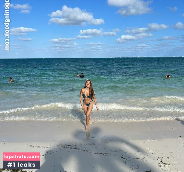 Bella Ciccone gallery photo #12