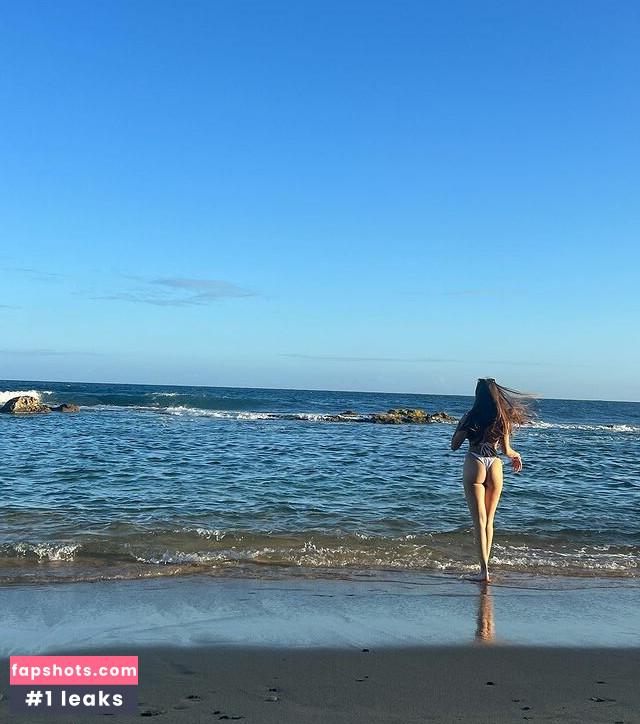 Bella Ciccone gallery photo #8