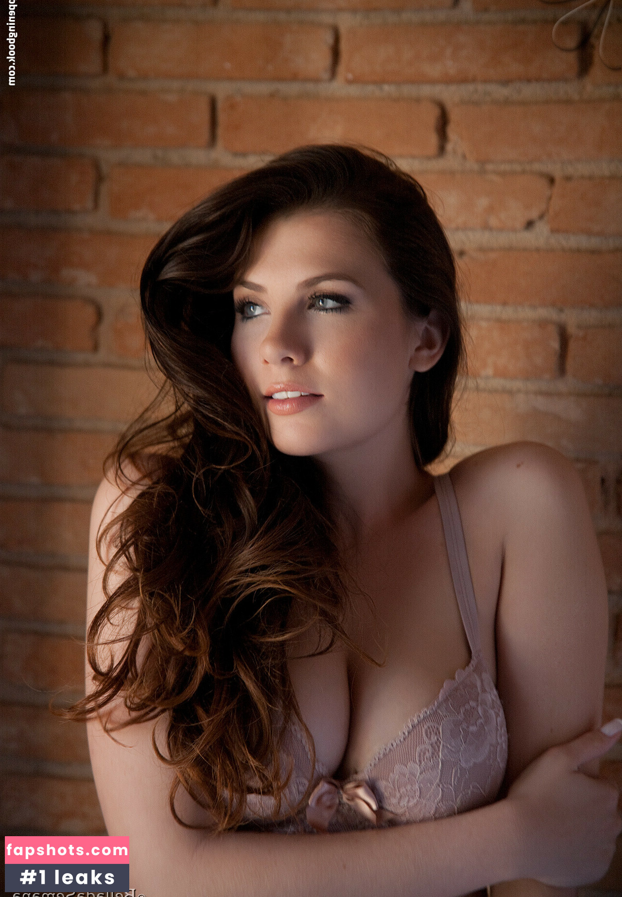 Bella Da Semana gallery photo #235