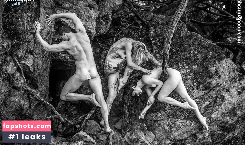 Bella Donna gallery photo #34