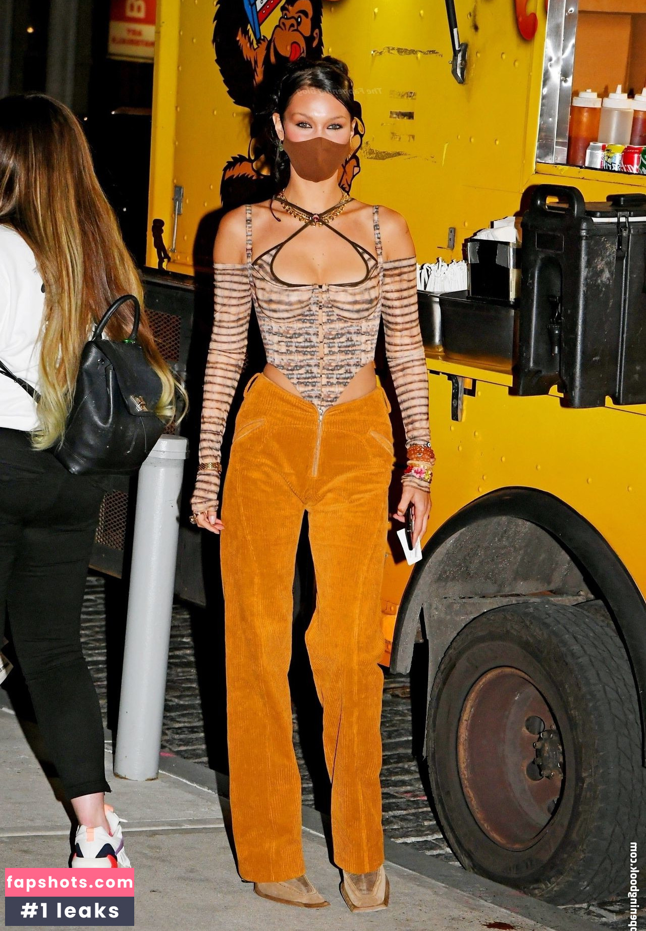 Bella Hadid gallery photo #1049