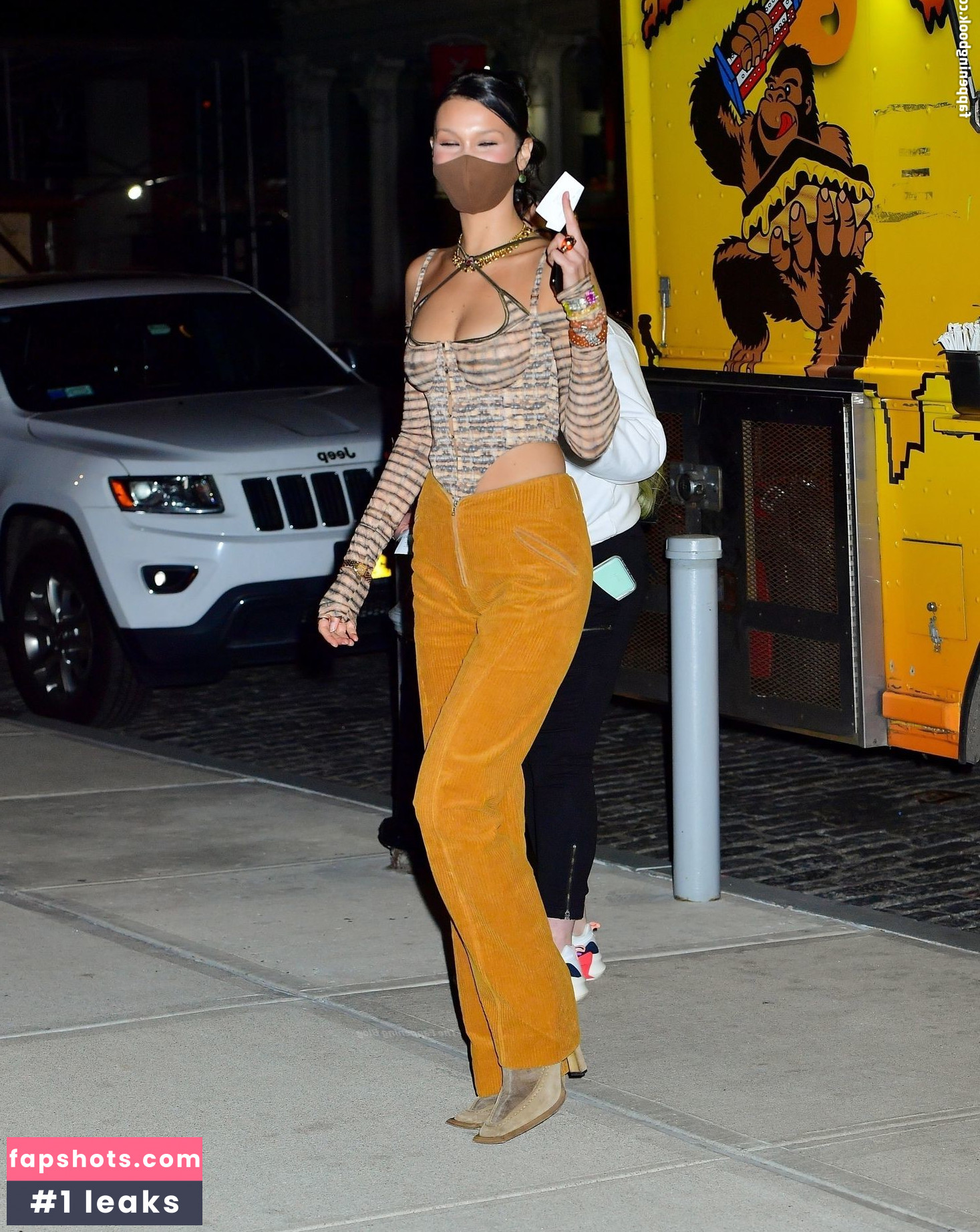 Bella Hadid gallery photo #1051