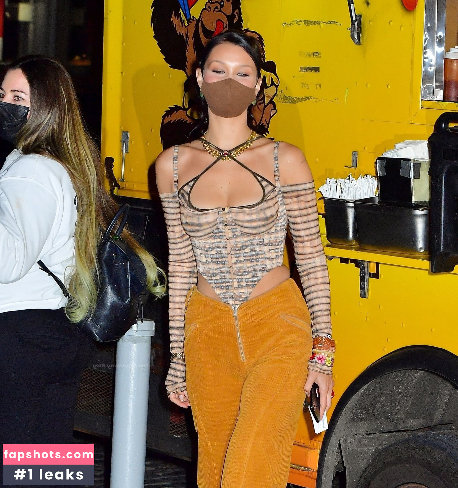 Bella Hadid gallery photo #1054