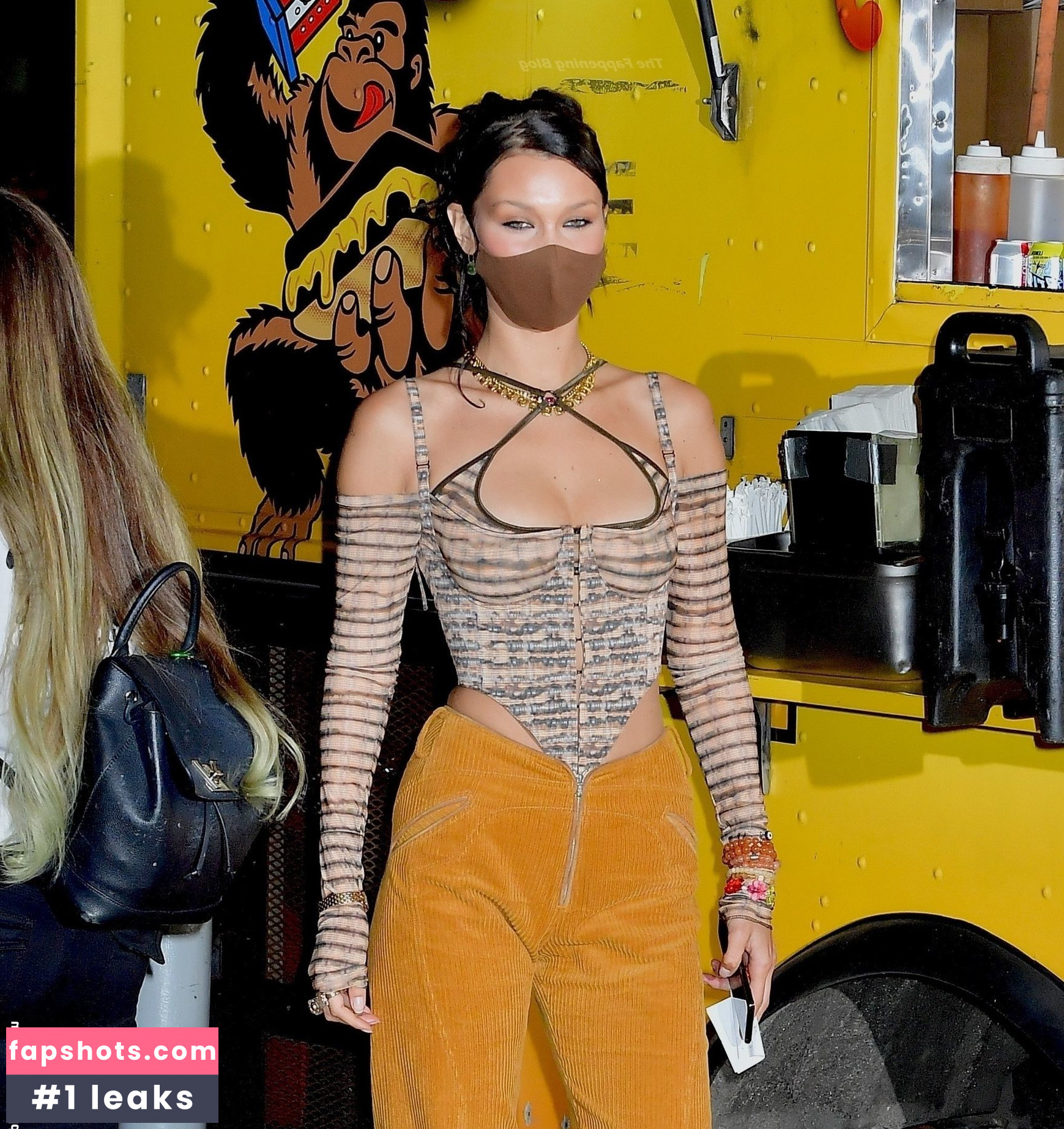 Bella Hadid gallery photo #1058