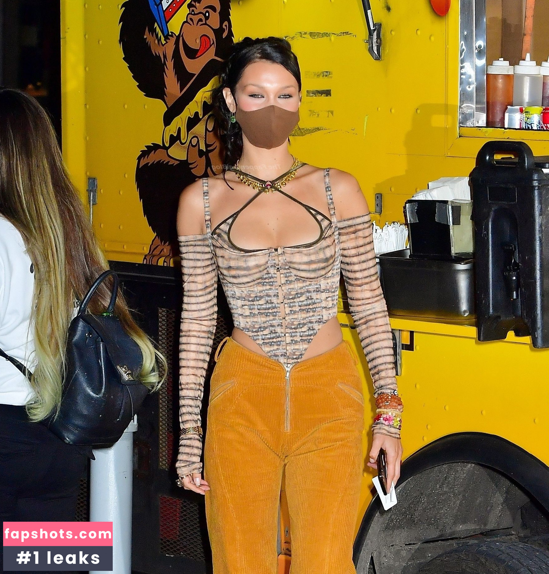 Bella Hadid gallery photo #1060