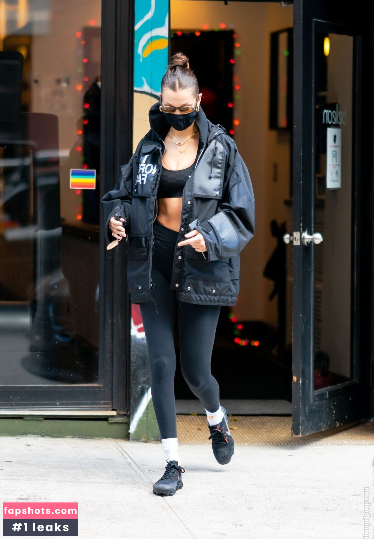 Bella Hadid gallery photo #1086