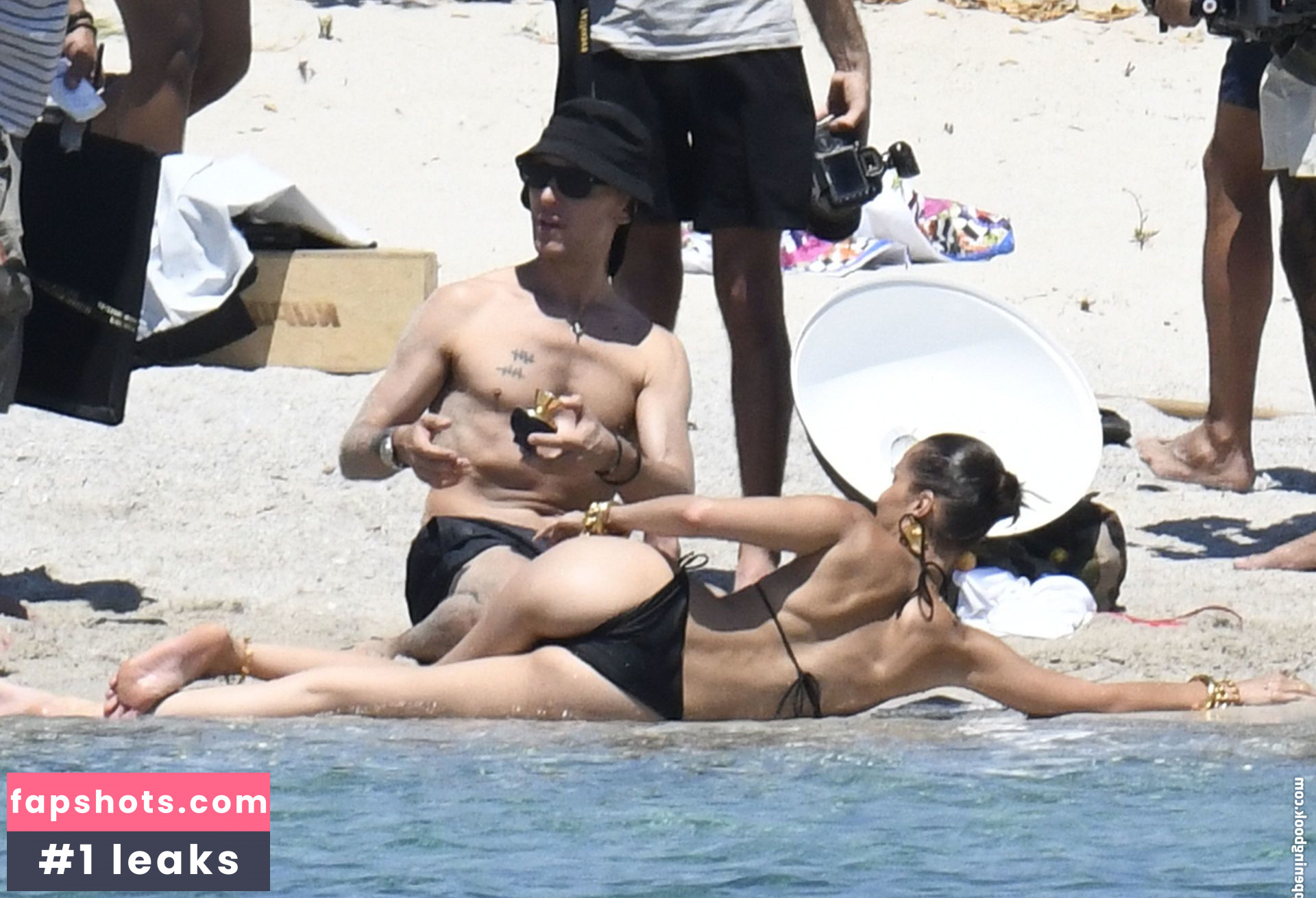 Bella Hadid gallery photo #1189