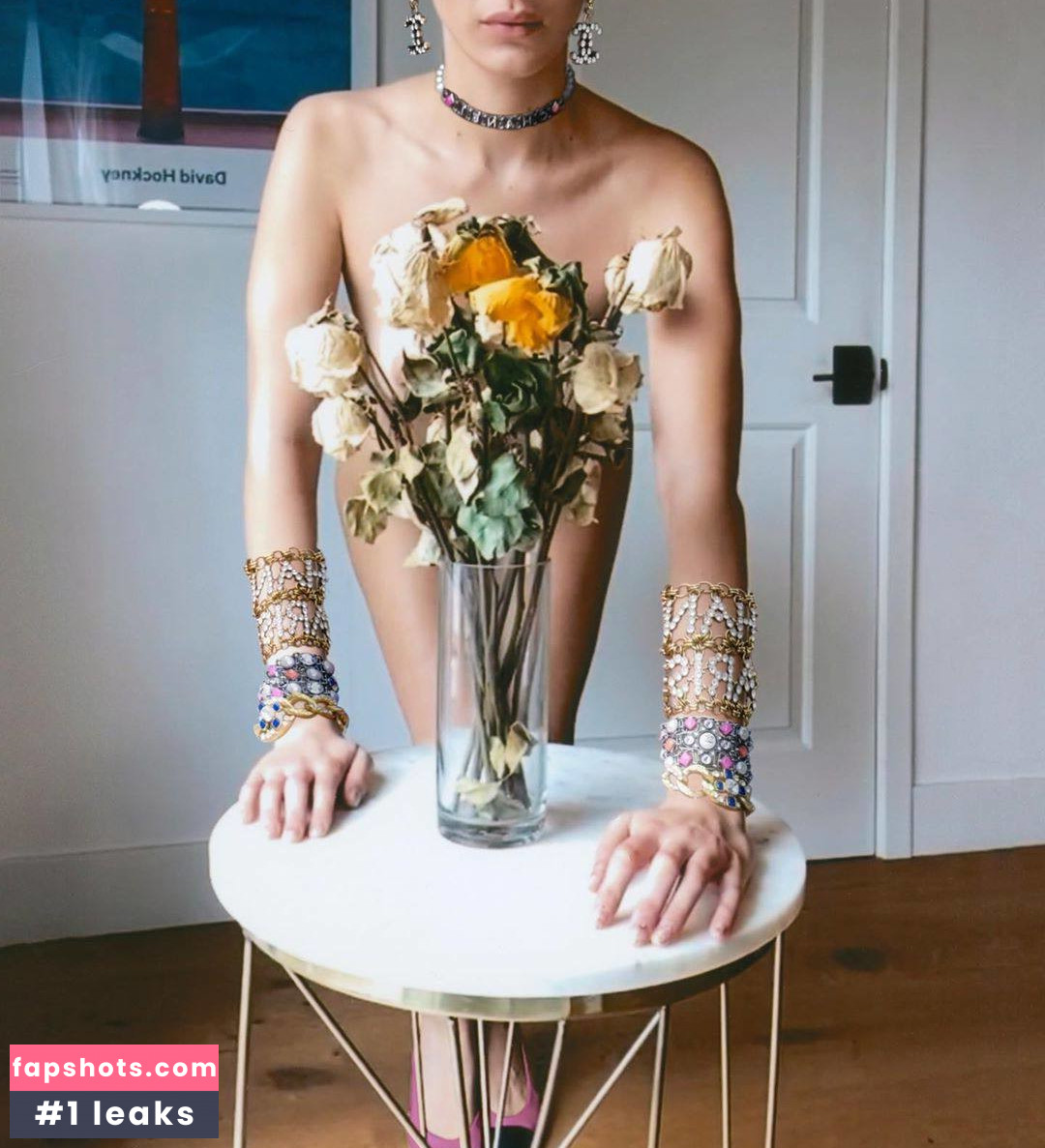 Bella Hadid gallery photo #1213