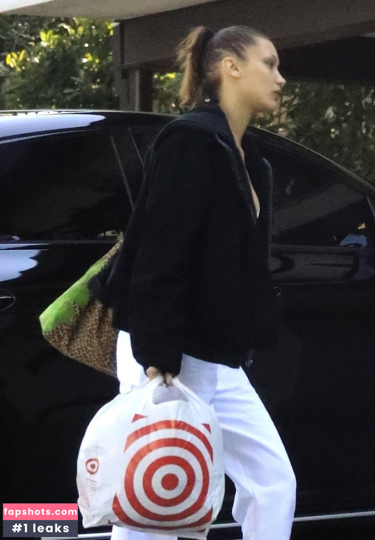 Bella Hadid gallery photo #1227