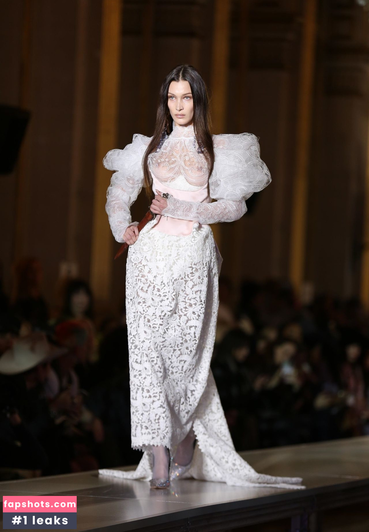 Bella Hadid gallery photo #1292