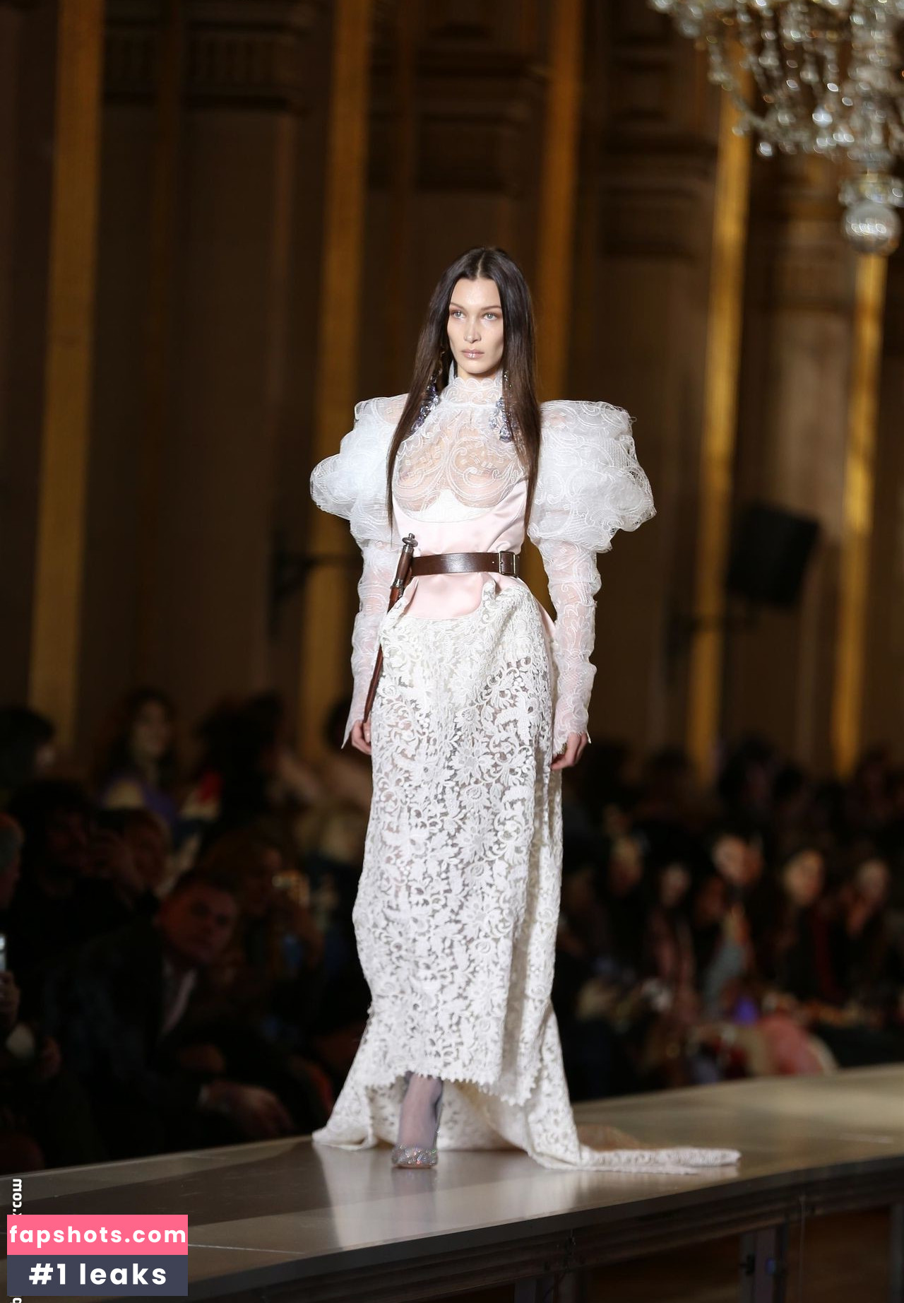 Bella Hadid gallery photo #1297