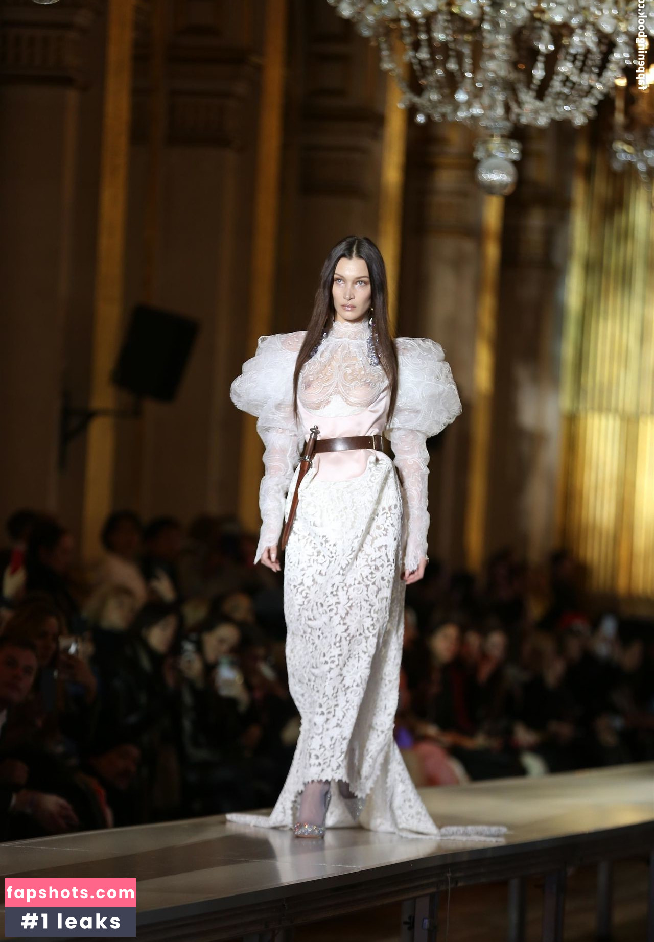 Bella Hadid gallery photo #1302