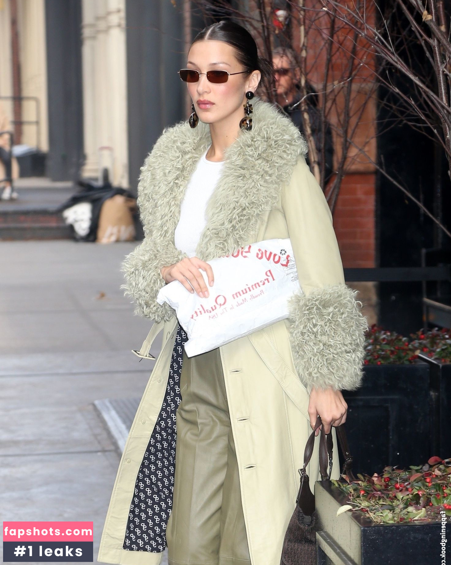 Bella Hadid gallery photo #1337