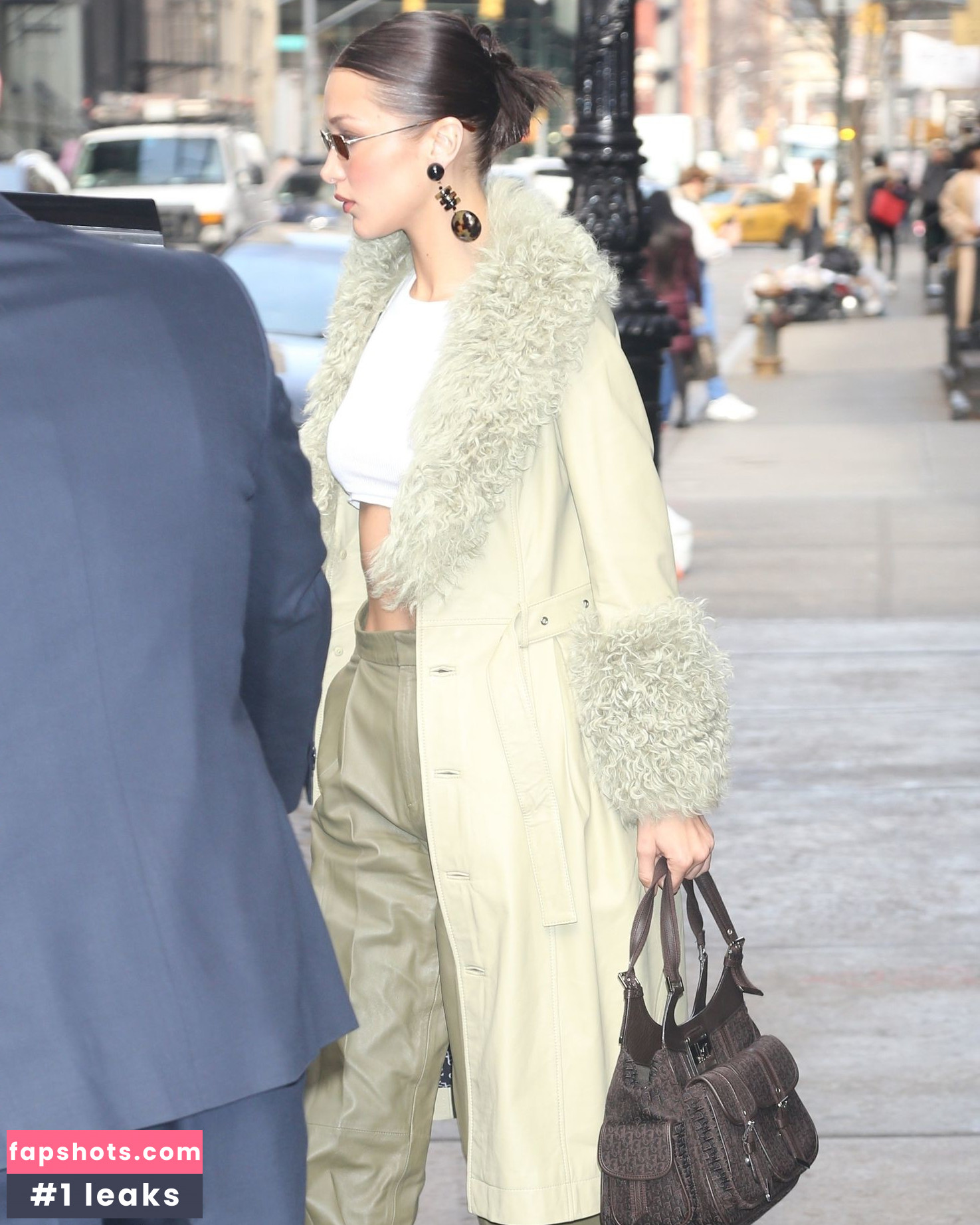 Bella Hadid gallery photo #1340