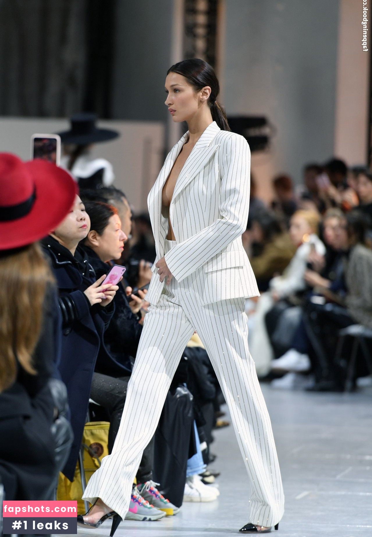 Bella Hadid gallery photo #1358