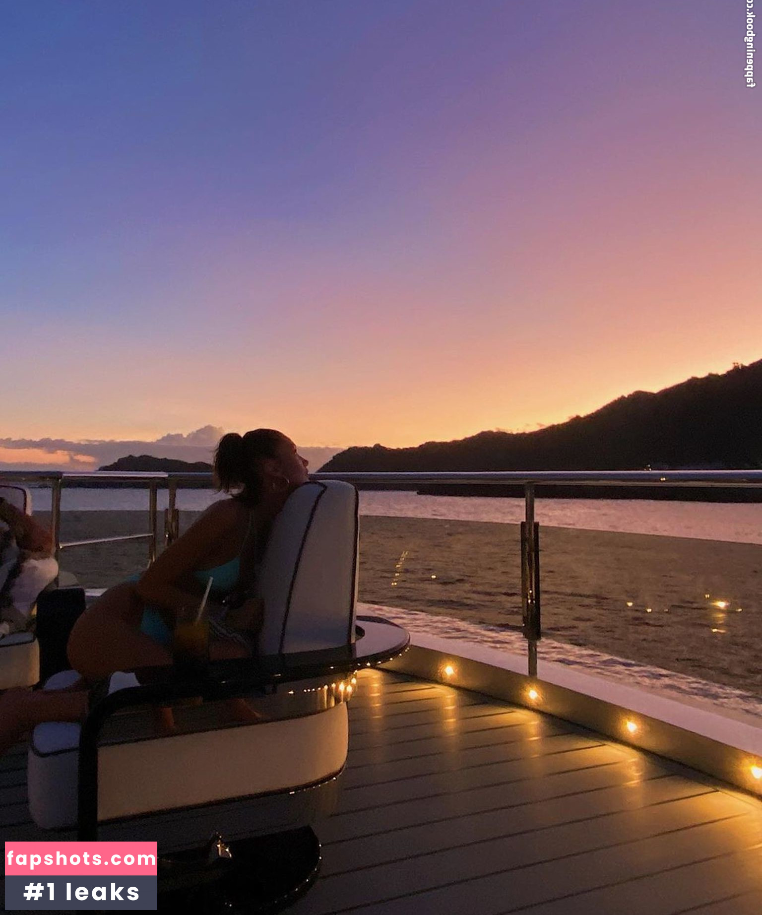 Bella Hadid gallery photo #1364