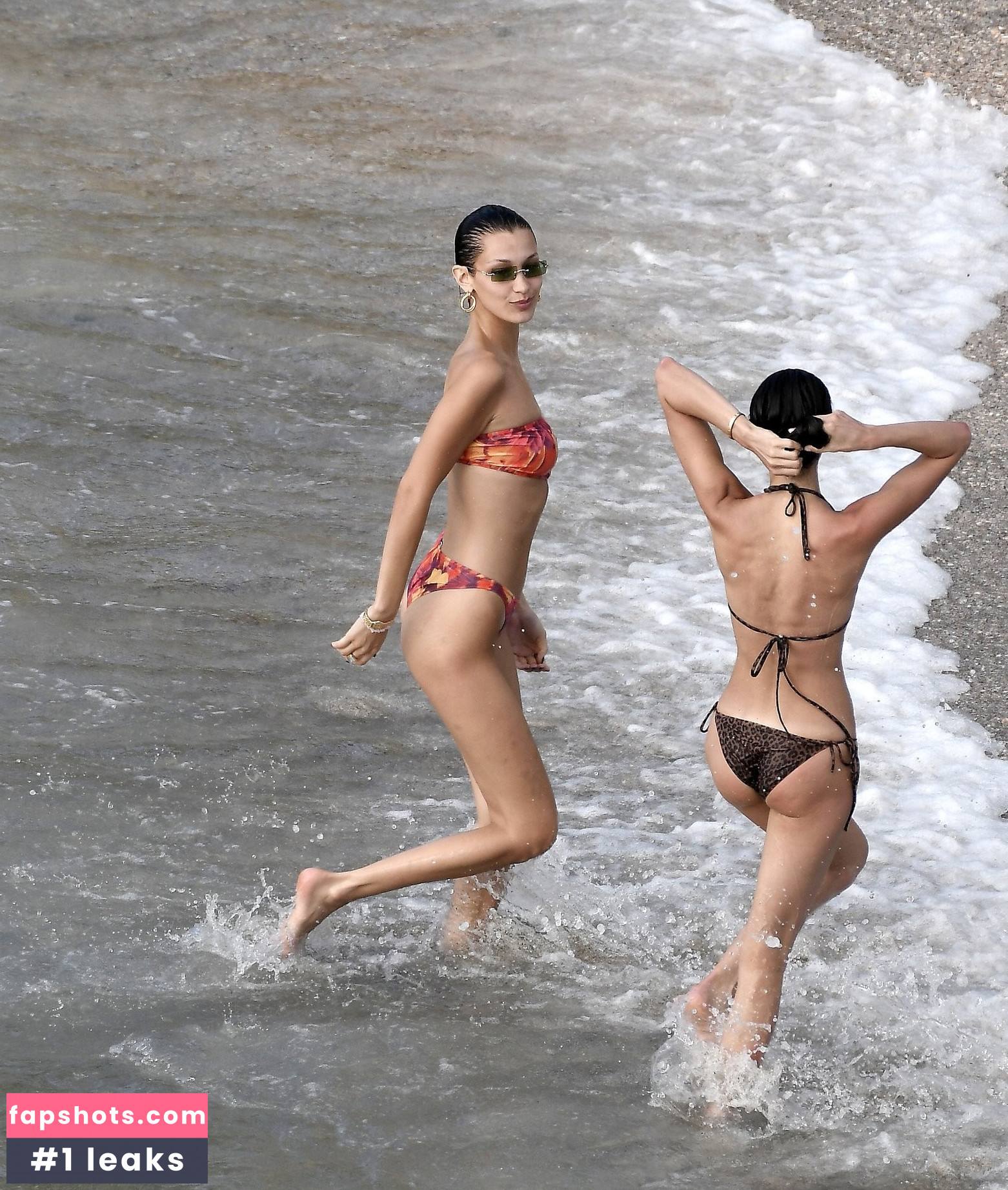 Bella Hadid gallery photo #1476