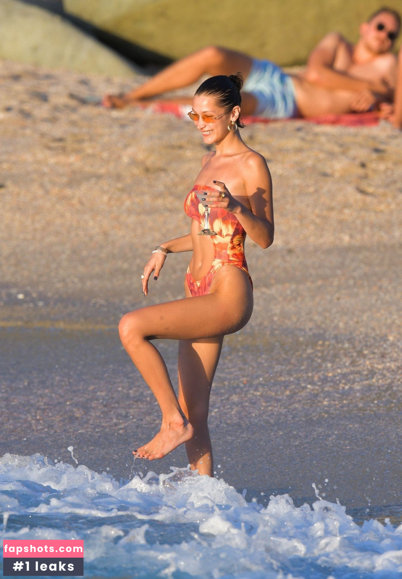 Bella Hadid gallery photo #1508