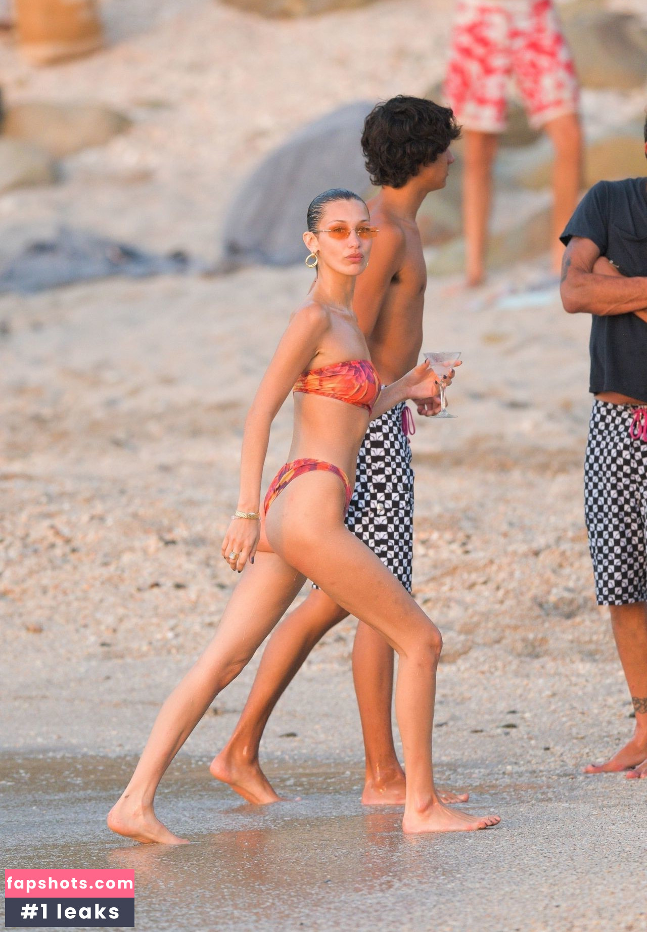 Bella Hadid gallery photo #1527