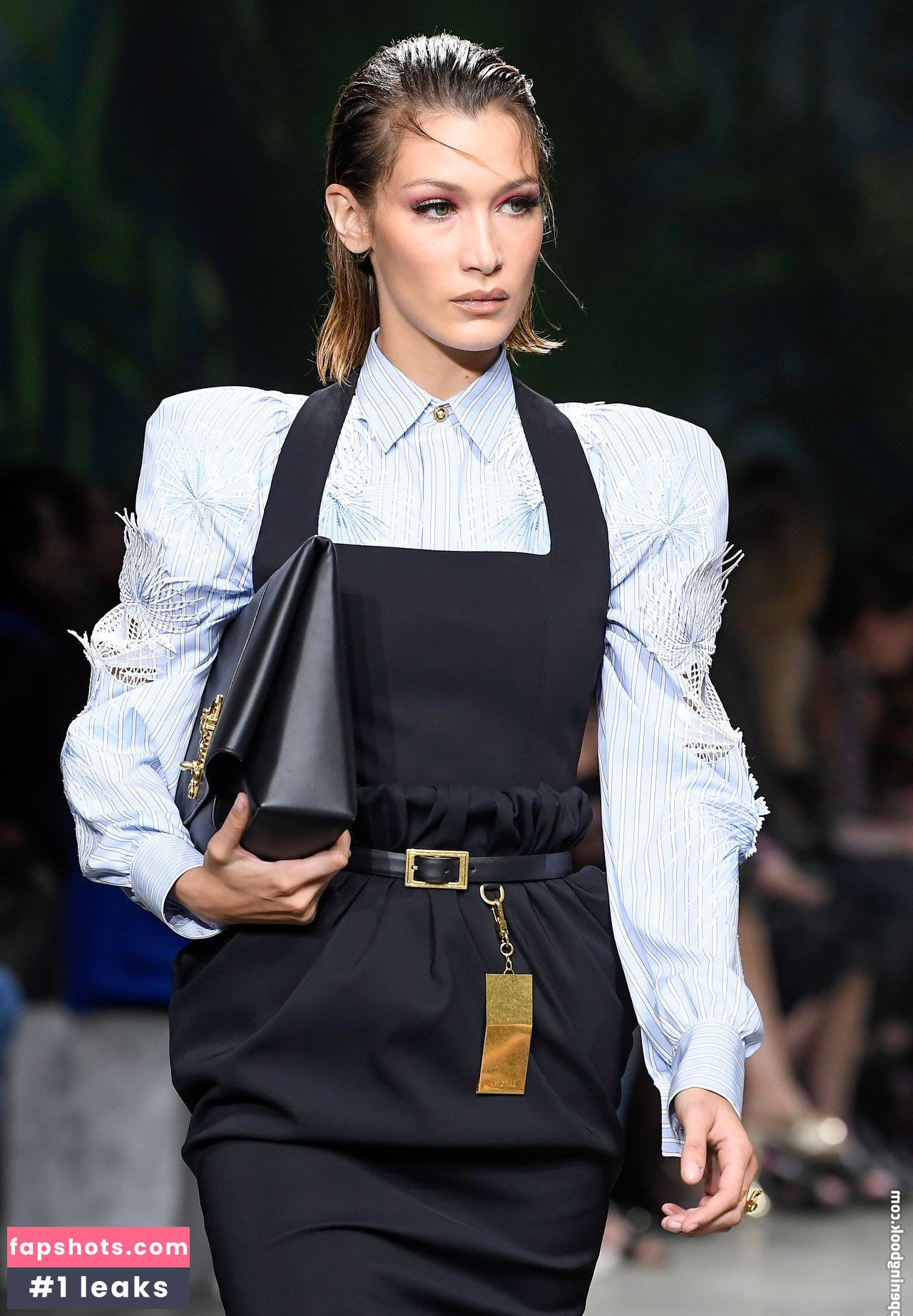 Bella Hadid gallery photo #1656