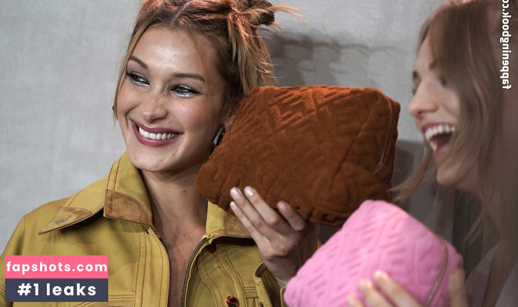 Bella Hadid gallery photo #1664
